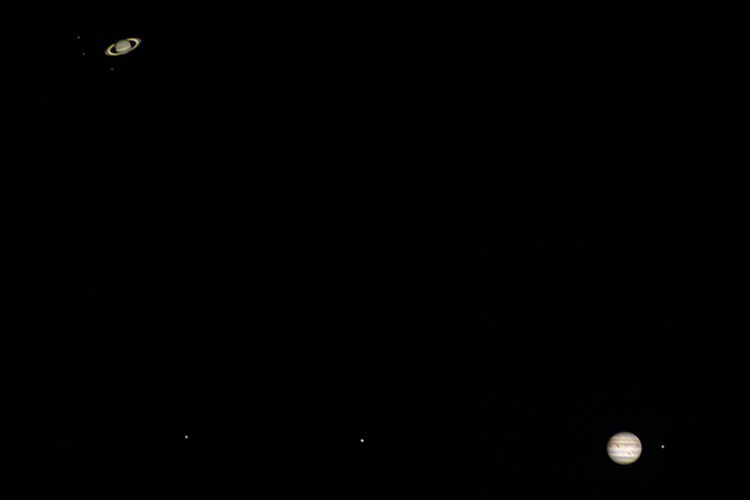 Titul Česká astrofotografie měsíce za prosinec 2020 získal snímek „Konjunkcia Jupitera a Saturnu“