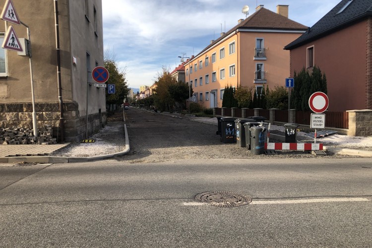 Pozdržení opravy Železničářské ulice