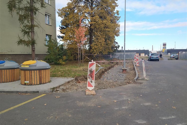 Valašské Meziříčí zahájilo opravu chodníků