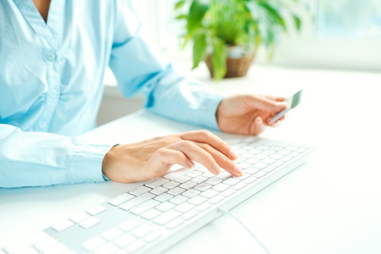 Češi na internetu zbytečně riskují aneb čtyři časté chyby v nakládání s osobními daty