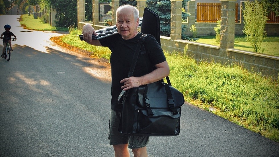 Kytarista a skladatel Radim Hladík.