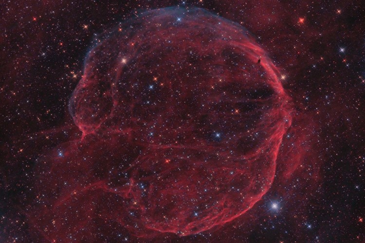 Titul Česká astrofotografie měsíce za listopad 2021 získal snímek „CTB-1 (Abell 85)“ Vladímíra Nádvorníka