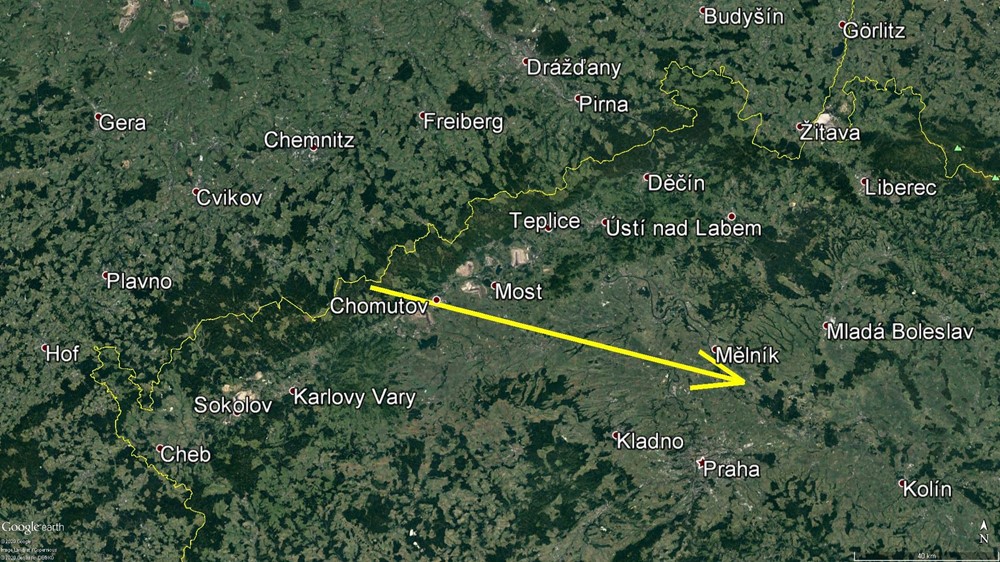 Průmět světelné dráhy bolidu v atmosféře na zemský povrch. Celková zaznamenaná dráha bolidu byla 121 km dlouhá a bolid jí uletěl za necelé 4 sekundy.