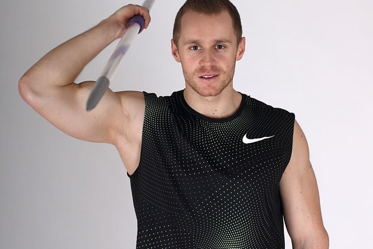 Sport je o tom být tady a teď. Storíčka kolegů na sociální sítě přímo z hřiště nechápu, říká oštěpař Jakub Vadlejch