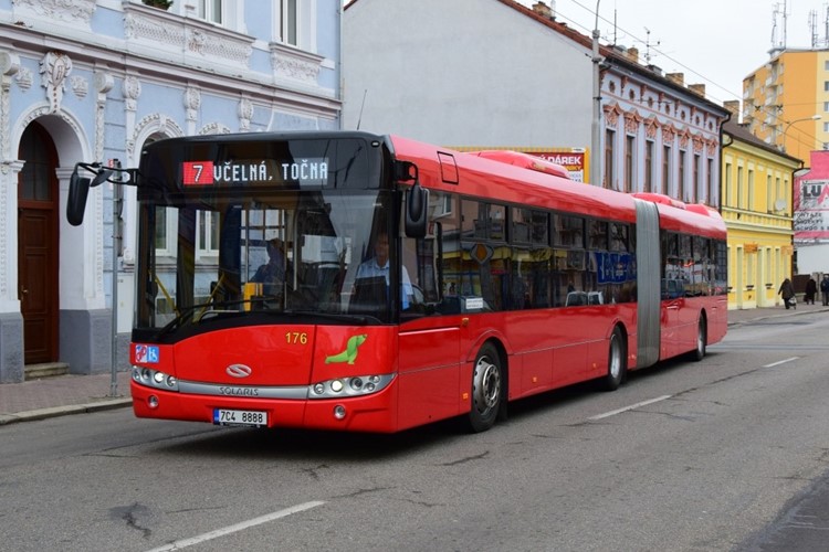 Svezte se MHD a užijte si zápas! S permanentkou na Dynamo, Motor i Jihostroj máte cestu zdarma
