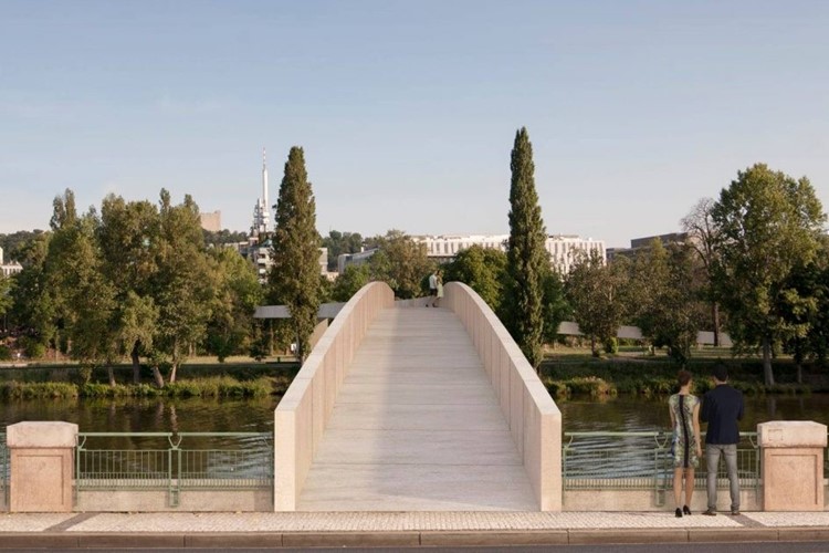 Štvanická lávka propojí Holešovice s Karlínem 