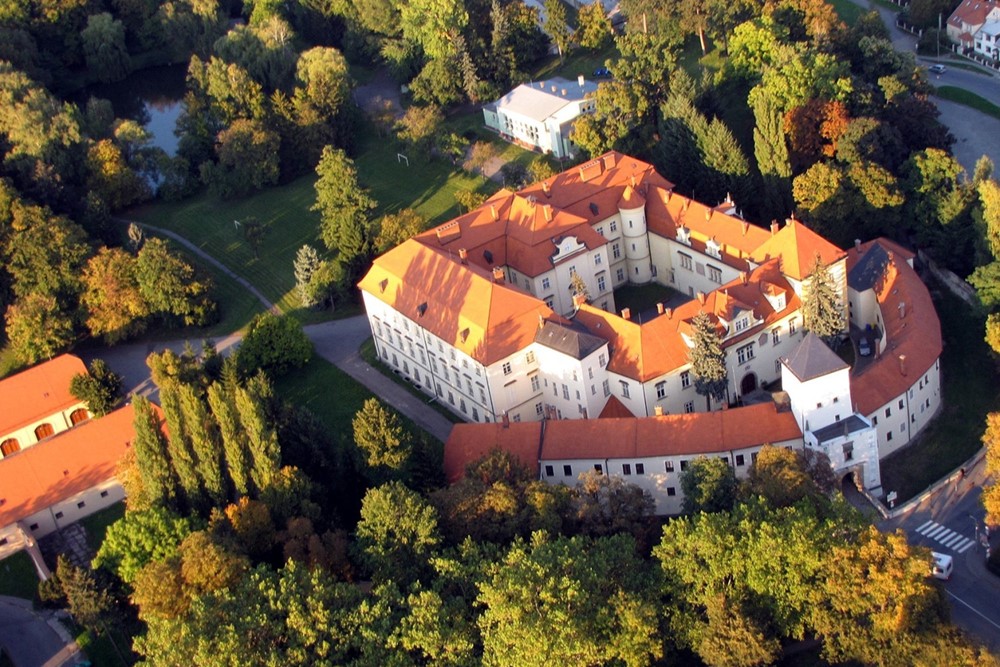 Zámek Bystřice pod Hostýnem.