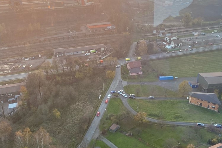 Střet motocyklu s automobilem v Třinci si vyžádal dvě zraněné 