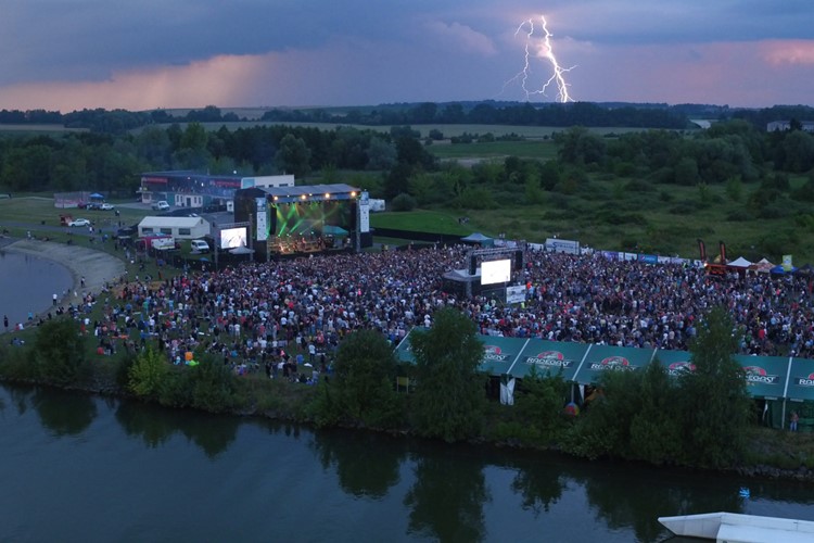 Na Štěrkovně Open Music vystoupí kromě Lucie i Tata Bojs či Mig 21