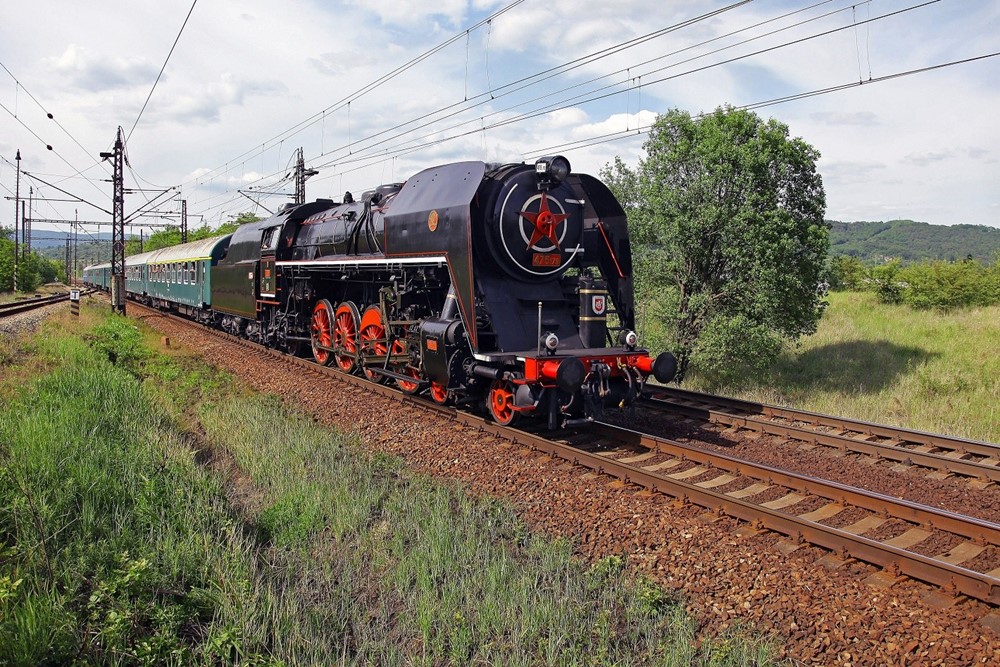 Parní lokomotiva 475.179 Šlechtična.