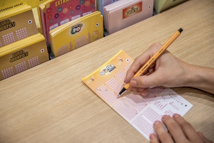 Superjackpot Sportky se otřásl v základech a výhra přes 155 milionů míří do Karlovarského kraje