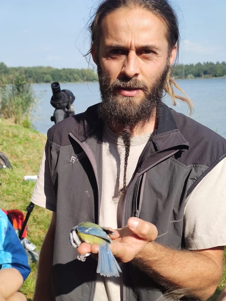 Zoolog Zdeňek Tyller.