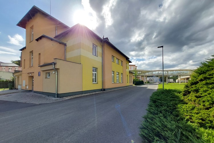 Krnovská nemocnice zahájila očkování proti COVID-19