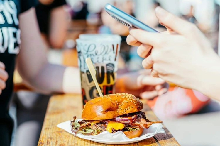 Burger festival opět zavítá do Obchodního centra FRÝDA