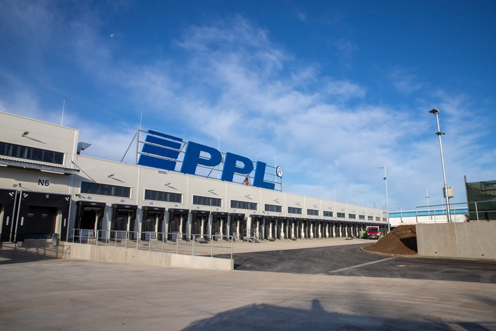 Nové depo PPL CZ  v Kostelci nad Černými lesy.