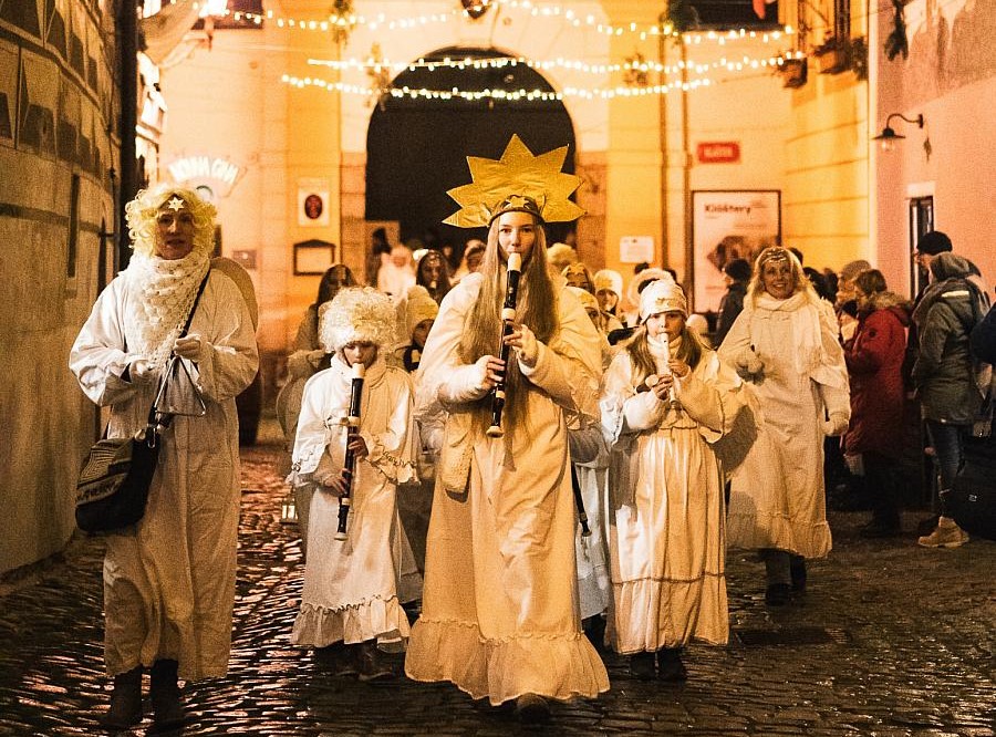 Adventní Český Krumlov bude andělský a pohádkový. Děti potěší Mikulášská nadílka