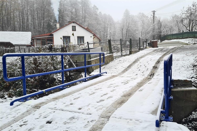 Valašské Meziříčí opravilo most v Bynině