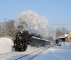 Mikulášským parním vlakem na „Čertovský zámek“ do Oslavan