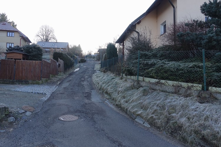 Začíná oprava místní komunikace Durychov