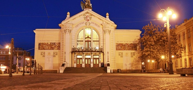 Východočeské divadlo Pardubice v příští sezóně uvede sedm nových titulů