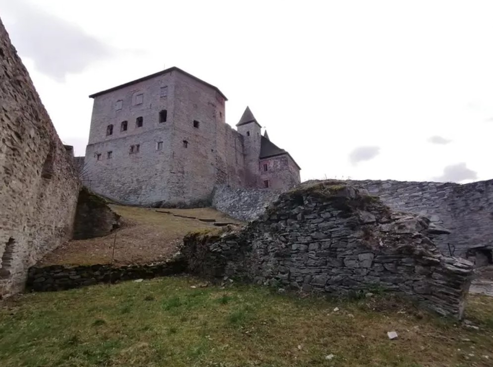 Jak vznikají dějiny