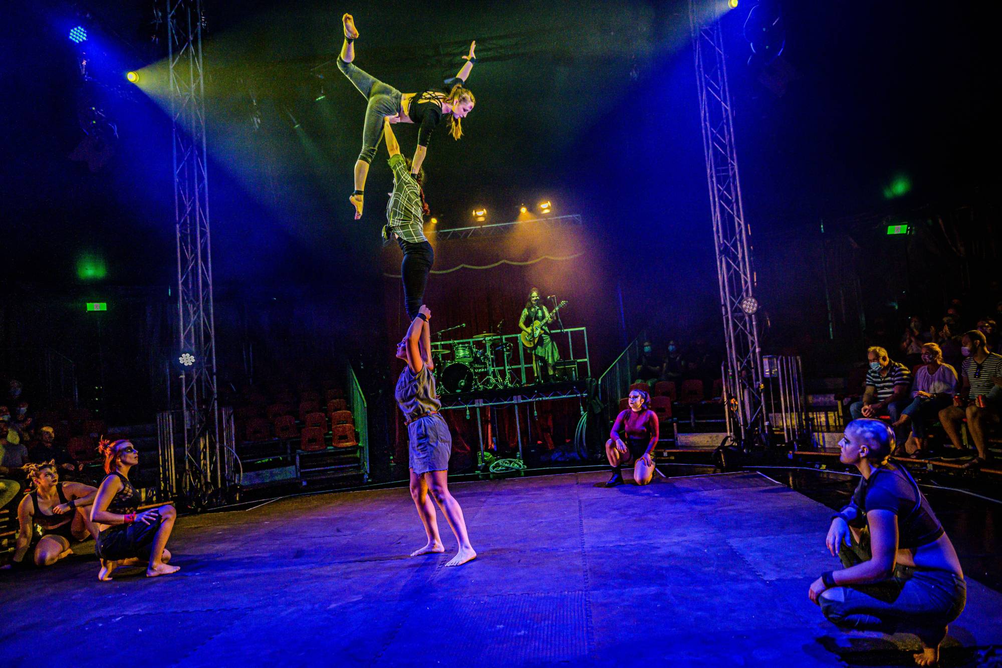 mezinárodní festival nového cirkusu Cirk-UFF