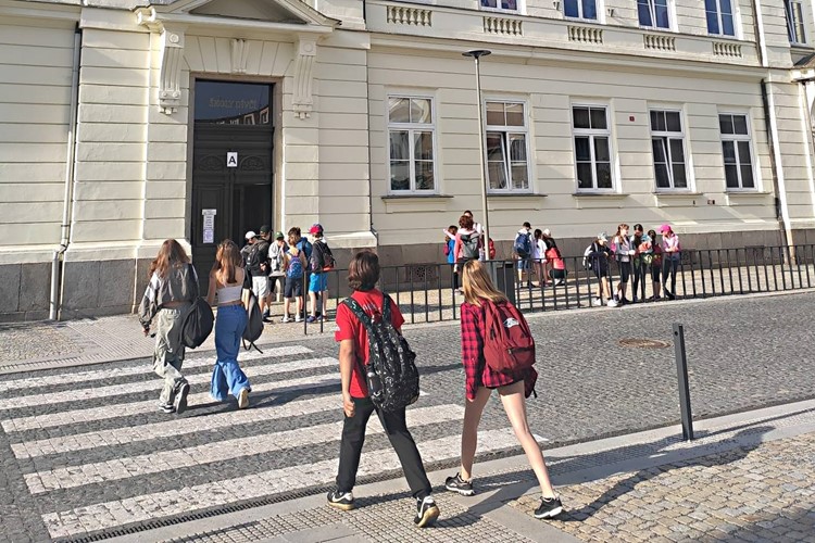 Projekt Pěšky do školy v Dobříši pokračuje!