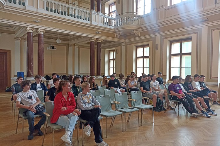 Vedení města Pardubice získalo podněty od delegátů Dětského a Studentského parlamentu