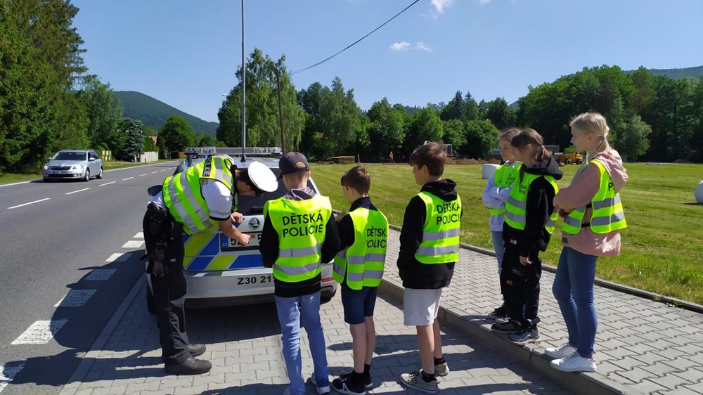 Dětská dopravní policie v Rožnově pod Radhoštěm.