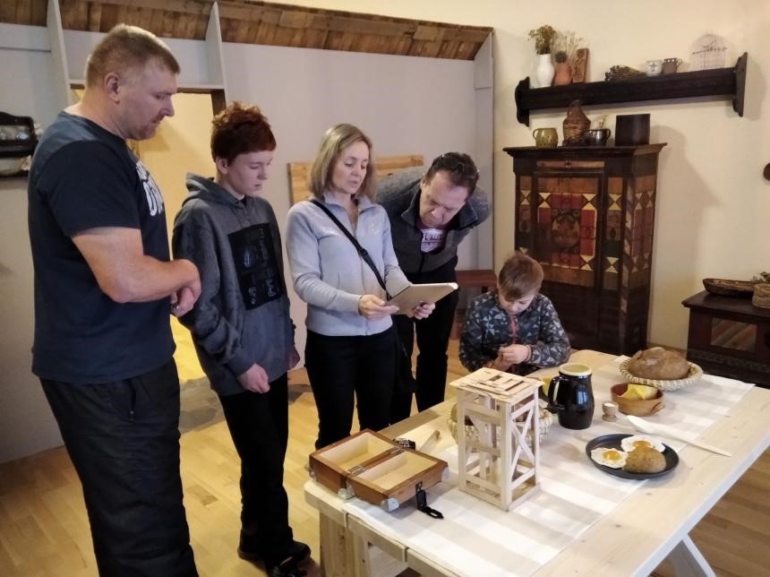 Vydejte se do roku 1543 na Chomutovské tržiště, kde pomocí nápověd odhalíte zločin