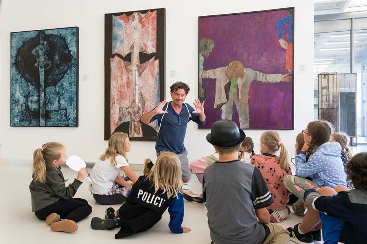 Galerie nabízí dětem umění hrou a dospělým workshop krajinomalby