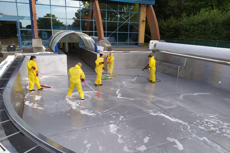 Aquacentrum čeká zářijová odstávka, opravou projde i oblíbený tobogán
