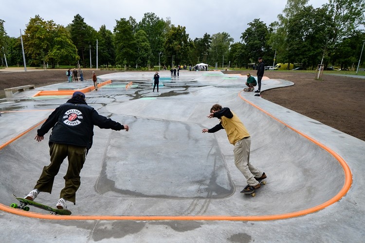 Plzeň má nový skatepark s unikátními prvky