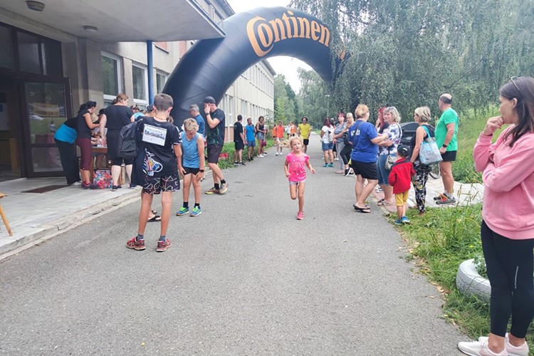 Otrokovice vyběhaly pro děti v Gambii přes 100 tisíc korun