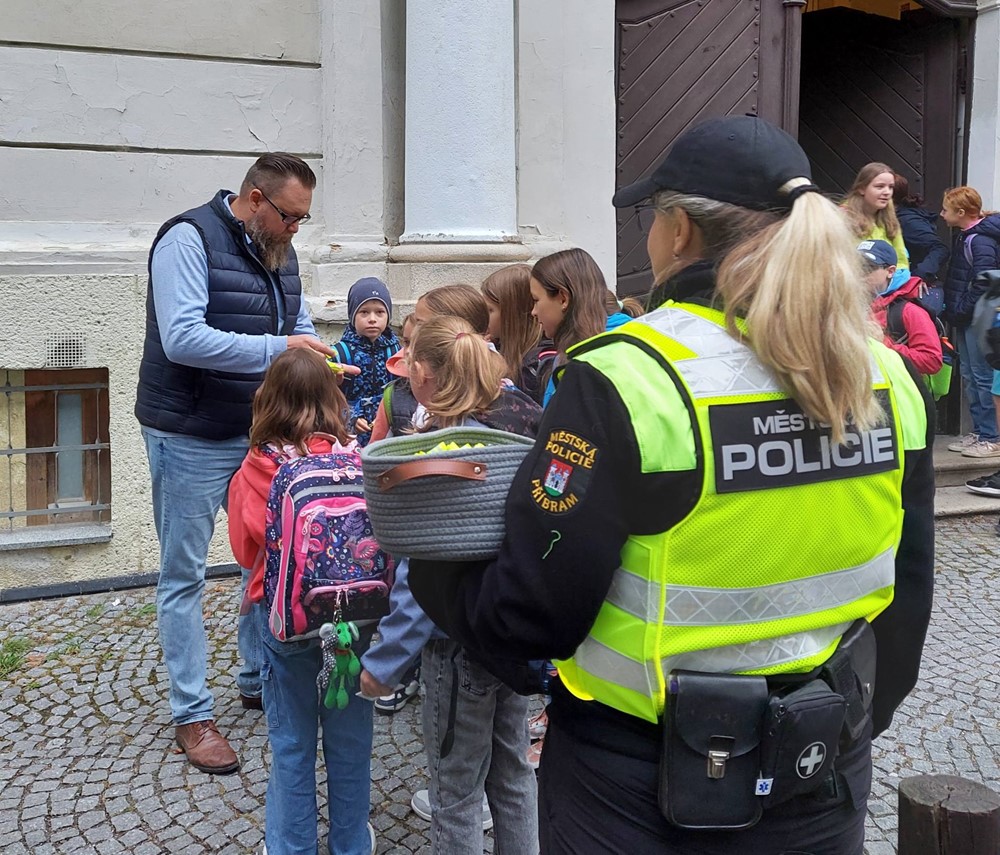 Město Příbram se preventivními programy snaží zvýšit bezpečnost chodců.