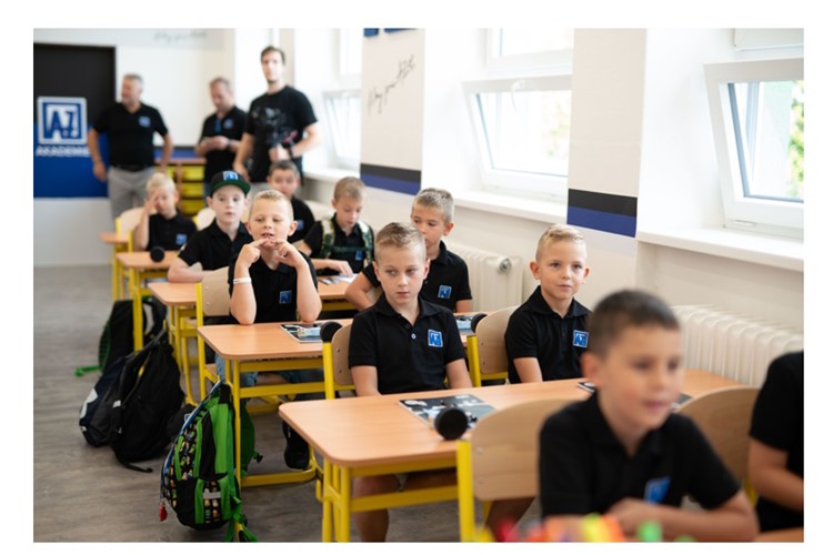 AZ Havířov obnovuje hokejové třídy