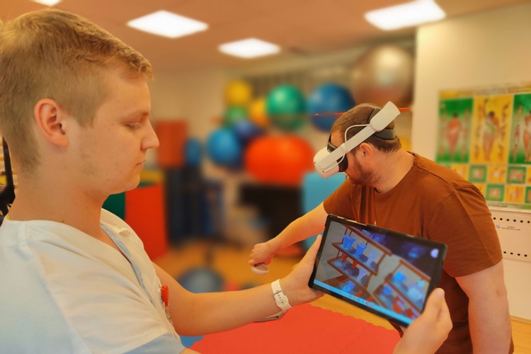 Virtuální realita navrací k pohybu po úrazech i po operacích