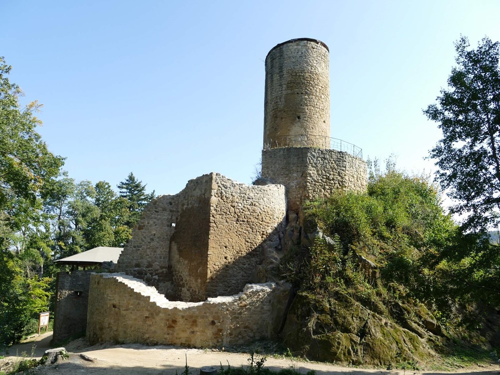 Zřícenina hradu Cimburk.