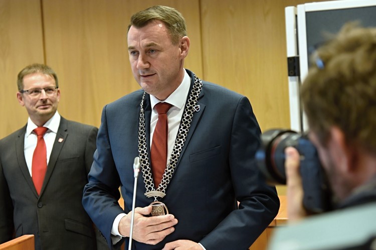 Martin Půta je počtvrté hejtmanem. V Libereckém kraji se konalo ustavující zastupitelstvo