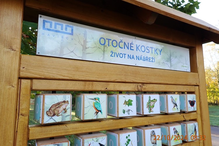 Na přání havířovské mládeže už stojí edukační panely pro děti v parku Na Nábřeží