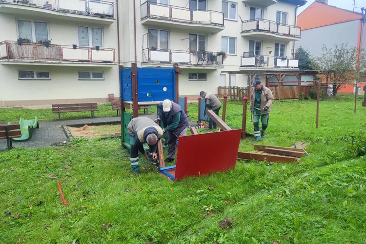 Další dětské hřiště prochází rekonstrukcí, tentokrát v Kvítkovicích