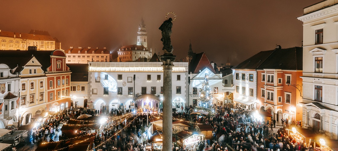 Adventní čas v Českém Krumlově s extra porcí světel