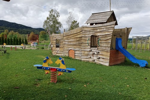 Město z participativního rozpočtu postaví dětské hřiště a osvětlí cyklostezku