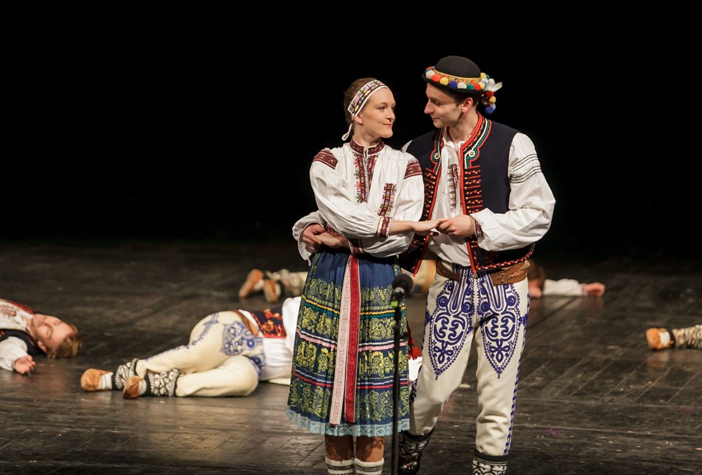 Zámecký ryneček: slavnosti vína a folklorní festival