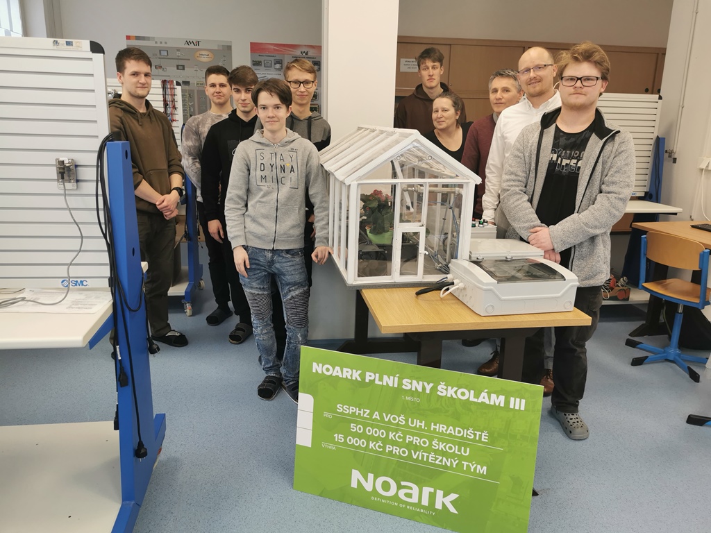 Soutěž škol o nejlepší elektrotechnický projekt  ovládli studenti z Uherského Hradiště