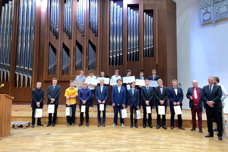 SPŠ elektrotechnická v Pardubicích má své Prokopy Diviše