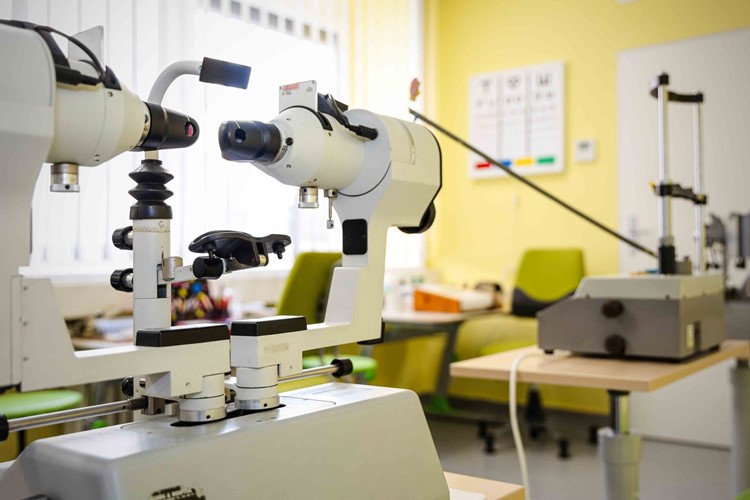 Lékaři Oční kliniky FN Ostrava řeší výrazný nárůst úrazů