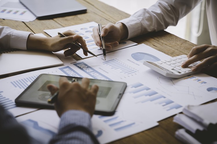 Dluhopisy pod drobnohledem: Desatero pro bezpečné investování