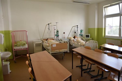 Nemocnice Pelhřimov otevřela nové odborné učebny pro žáky oboru Praktická sestra