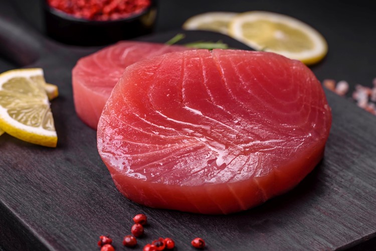 Steak z tuňáka obsahoval zvýšené množství histaminu